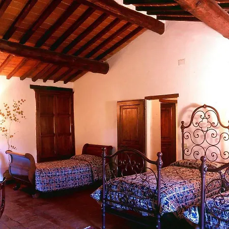 וילה Il Borgo Sleeps 5 Air Con